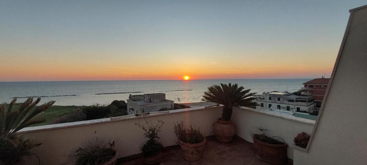 La Terrazza Di Nerone Anzio Exterior foto